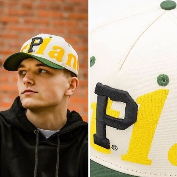 🔥Portland Gear | SnapBack Hat with black ‘P’, yellow PORTLAND, green bill - Picture 1 of 8